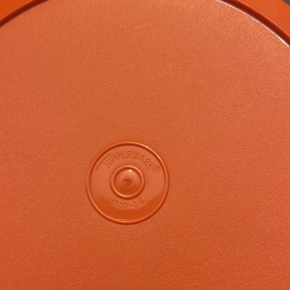 6 piece Tupperware Bowl set - Picture 4 of 5